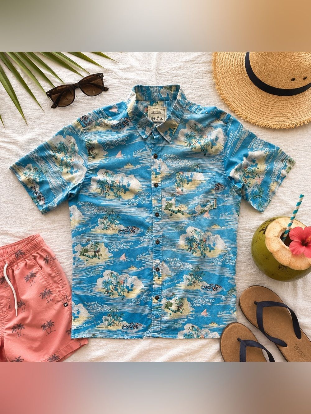 Maui & Sons Vintage Series Hawaiian Shirt Blue Tropical Island Print Men’s Small
